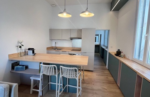 Ares Apartment | Design apartment in the heart of Arès - fully renovated - 200m from the beach