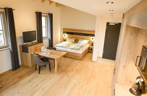Muenchberg Apartment | Design apartment with barrier-free bathroom