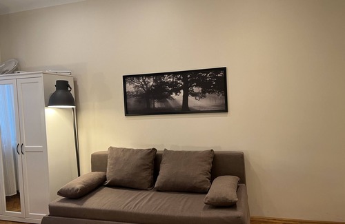Rudolfsheim-Funfhaus Apartment | Design Europa Apartment