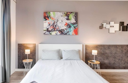 Cran-Gevrier Apartment | Design studio with balcony at the doors of Annecy old city - Welkeys