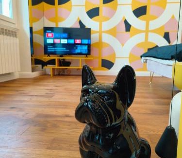 Casoretto Apartment | Designed 2 rooms in Milan urban with AC, WiFi and Subway