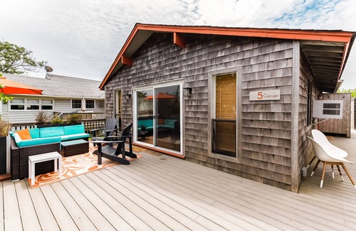 Ocean Bay Park House | Designer beach cottage & studio with bikes, outdoor shower, deck - walk to beach