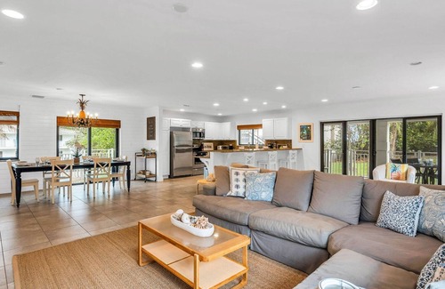 Juno Beach Condo | Designer Beachside Serenity– Steps to the Beach!