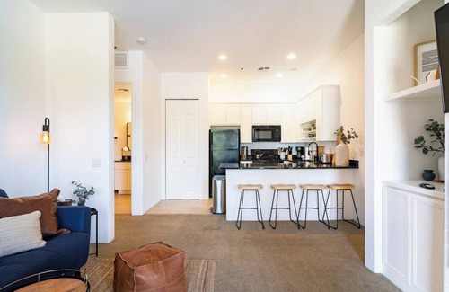 Village Condo | Designer desert condo. Sleeps 4. 4 pools and spas in the complex. Dogs welcome!