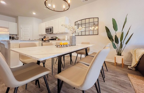 Carolina Forest House | Designer Family Townhouse Brand-New Pool Patio