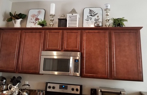 Granville House | Designer Home in Granville. HOA maintained, secure community.