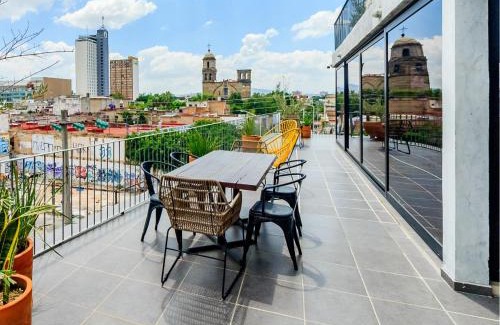 Downtown Guadalajara Apartment | Designer Loft w Gym Coworking 2BD
