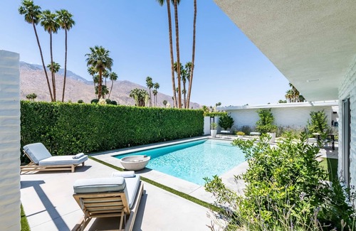 Indian Canyon House | Designer Perfect - 30 Day Minimum