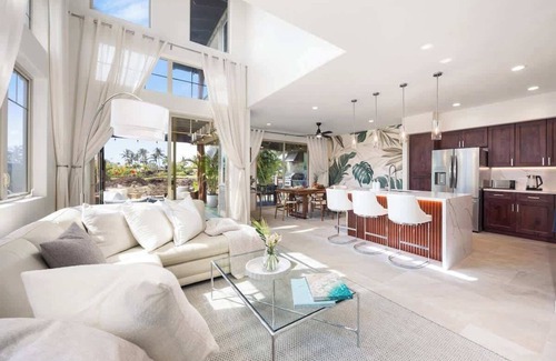 Kamuela House | Designer Remodel | Kings + Sunset + Murals + Aloha