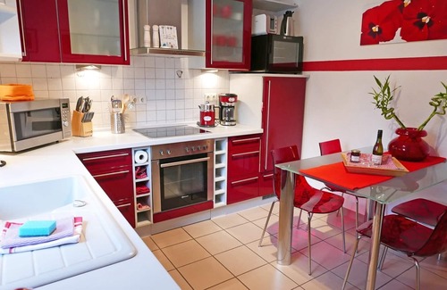Kappeln Apartment | Designer vacation apartment "Kirsebek 2" also offers discerning connoisseurs suitable vacation accommodation with a great well-kept garden
