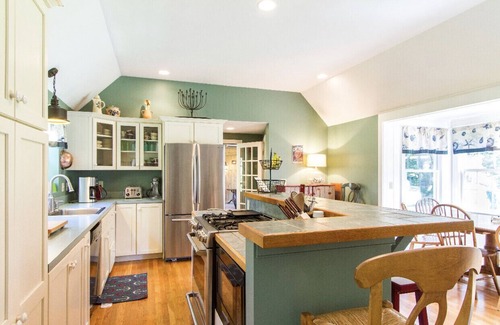 Barnstable House | Desirable Barnstable Village Private Retreat