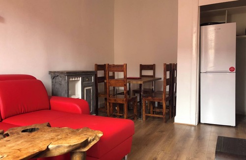 West End Apartment | Desirable Edinburgh Apartment by the City Centre