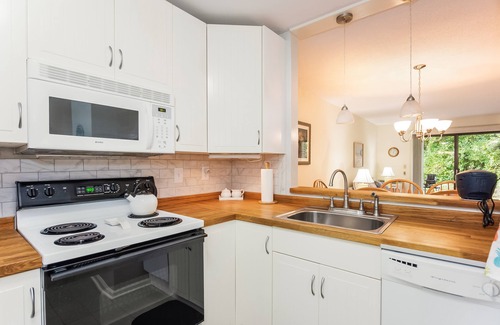 Brewster Condo | Desirable lower level Eaton unit