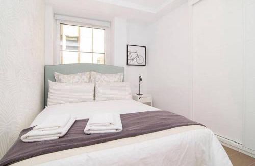 Moncloa - Arguelles Apartment | Deslumbrante Apartamento en Plaza España, by Batuecas