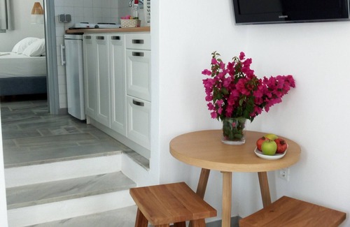 Naousa Bed & Breakfast | Despina's Mare
