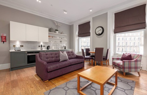 West End Apartment | Destiny Scotland - Distillers House