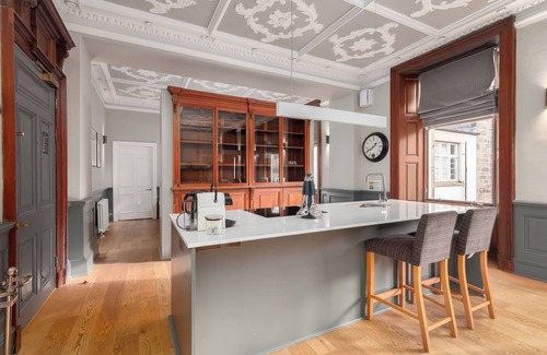 West End Apartment | Destiny Scotland - Distillers House