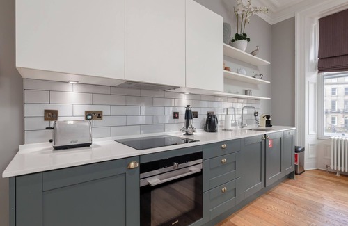 West End Apartment | Destiny Scotland - Distillers House