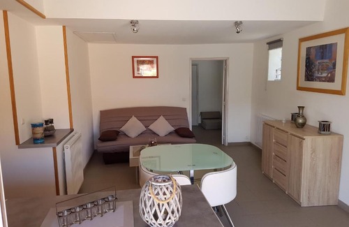 Caux Apartment | destroisterrasses