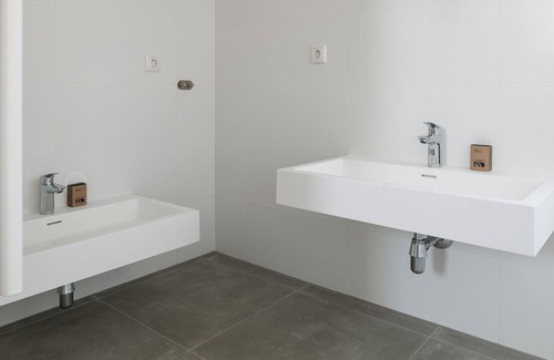 Nieuwvliet House | Detached Child-friendly holiday home for 8 people