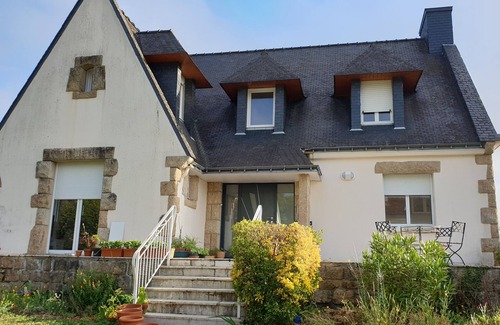 Landevant Apartment | Detached family apartment on the first floor of a house with garden