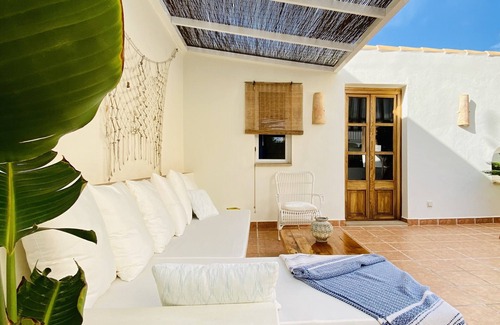El Terreno House | Detached house in Palma. Private Patio and Terrace