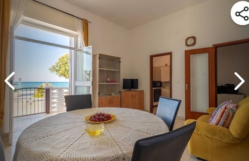 Villanova House | Detached house 20 meters from the sea