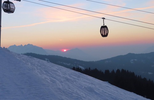 Samoens Apartment | Detached house 5 minutes from village center and cable car