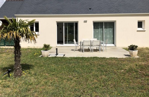 Chinon House | Detached house full south
