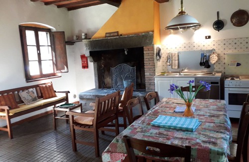 Bibbiena House | Detached house in an old farm