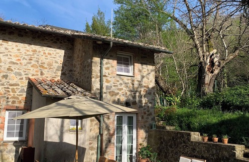 Arcidosso House | Detached house in the middle of the Tuscan chestnut forest