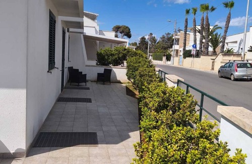 Racale Villa | Detached villa 30 mt from the sea