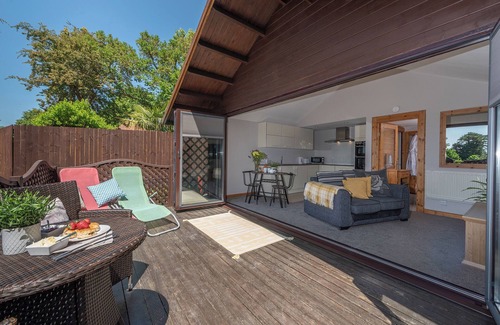 Netley Cabin | Detached Lodge with Hot Tub