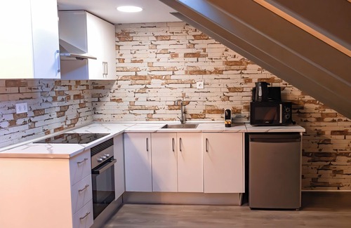 Montolivet Apartment | Detached loft 5 with shared pool in downtown Valencia