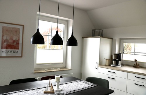 Neßmersiel House | Detached modern vacation home with large garden near the dyke!