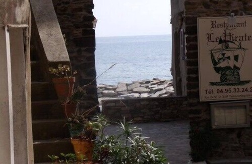 Erbalunga Villa | Detached Site exeptionnel the waterfront terrace and garden