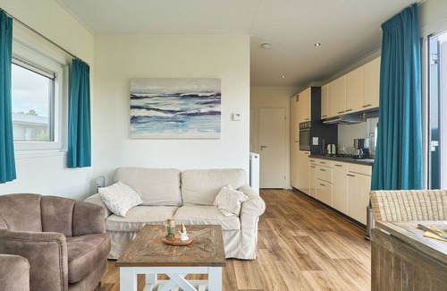 Suesel House | Detached vacation home Victoria by the lake with terrace, WLAN and family-friendly