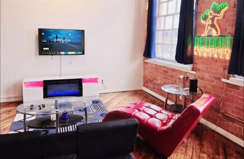 Detroit Apartment | Detroit Harbor Loft