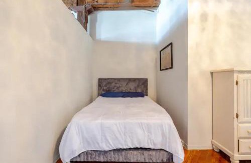 Detroit Apartment | Detroit Riverview Loft