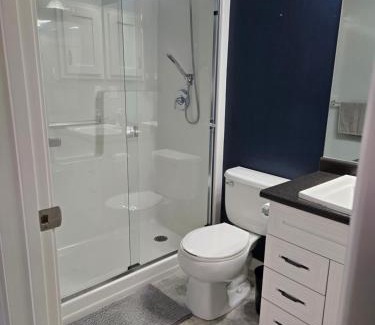 Winnipeg House | Devanshire stay