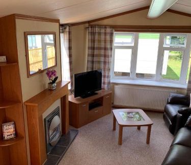 Hawick Ski Chalet | Devine Staycations at 38 Riverside