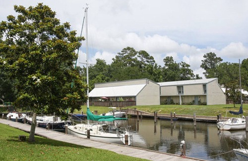 Mandeville House | Dew Drop By-You Condo