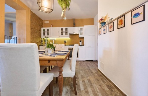 Campiglia Marittima Apartment | Dewy House, in the heart of the village
