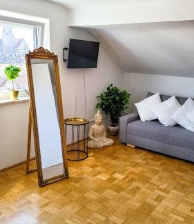 Freilassing Apartment | DG L- 40m2 2-Zimmer Wohnung nähe Salzburg