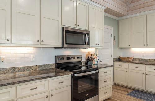 Dauphin Island House | DI Nest | escape the back to school rush, nightly stays open