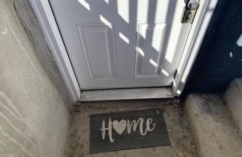 Dupont House | DIA HideAway -2BR, 15 min from DIA DT, Anschutz MD
