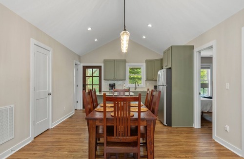 Penrose House | Dialed Inn in Hendersonville | 3 Bed, 2 Bath