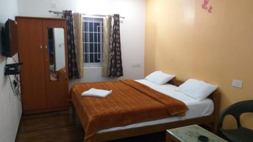 Ooty Bed & Breakfast | Diamond hill view cottage