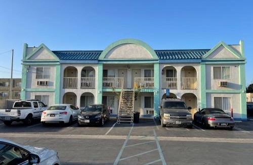 North Hills East Hotel | Diamond Inn