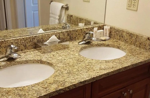 Mishawaka Villa | Diamond Resorts Varsity Clubs of America - South Bend - 1 Bedroom